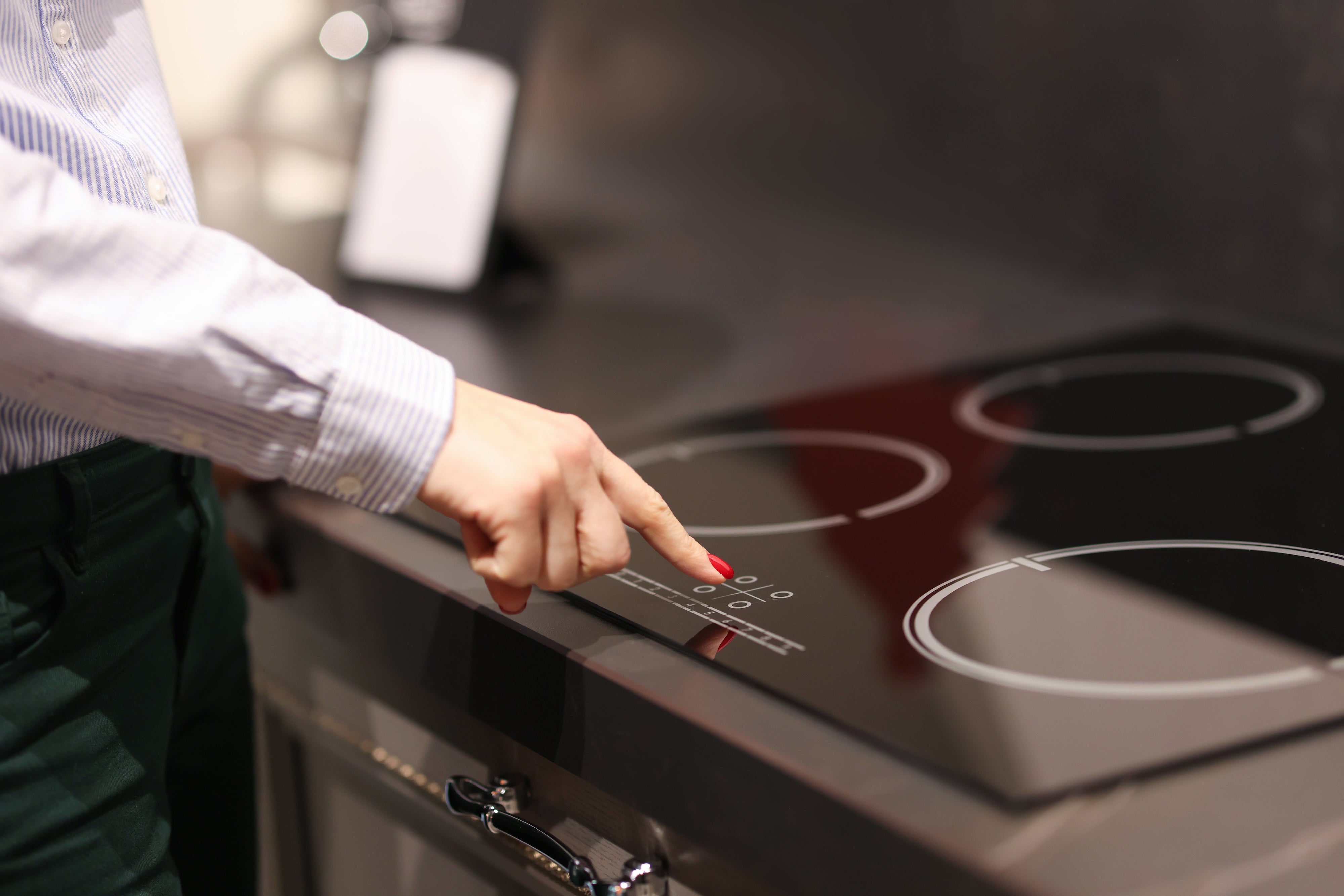 Gas or Electric Cooktop