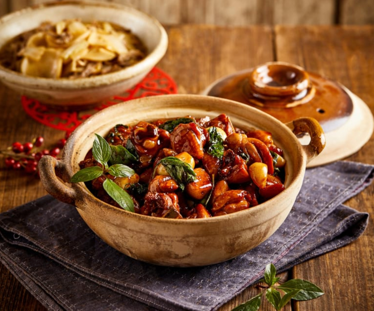 Three Cups Chicken (Rice Cooker Version) 三杯鷄(飯鍋版)