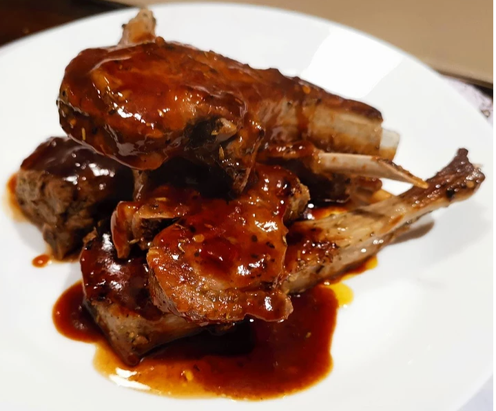Lamb Cutlets with Red Wine and Sweet Chili Sauce 甜辣紅酒羊仔骨